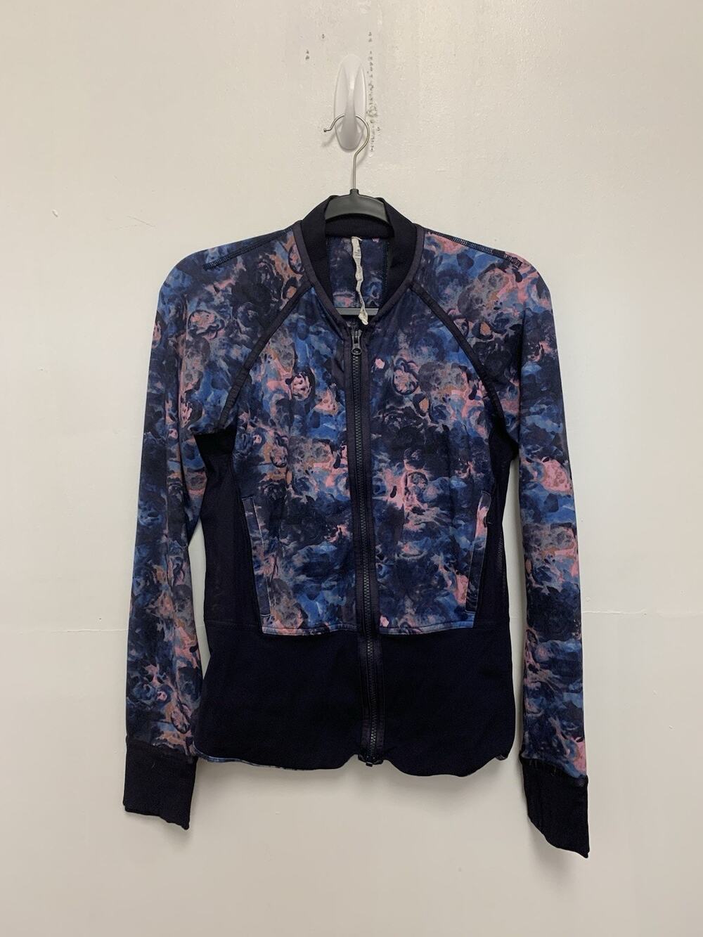 Lululemon If You're Lucky Jacket Floral Moody Mirage Bark Berry Deep Navy Size 6